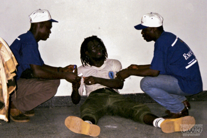 tiken-jah-fakoly-backstage-live-tour-1999-2000-2001-2002-2003