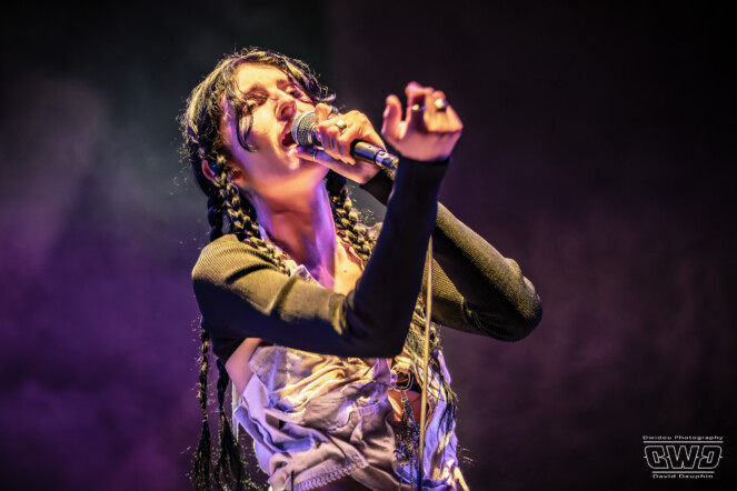 LUCIA AND THE BEST BOYS Live Le Grand Rex Paris 2024